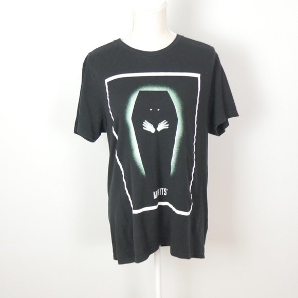 Misfits Glowing Coffin Graphic Tee Punk Rock Blacl Graphic Tee Large - Picture 1 of 11